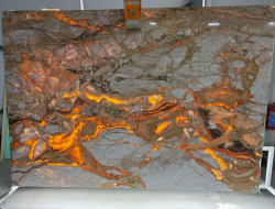 Слэб из Мрамора "Breccia Lava", полированный, толщина 2 см