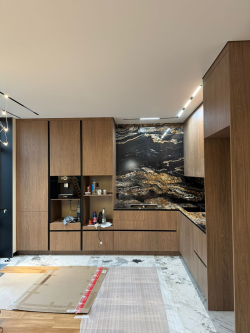 ФАРТУК И СТОЛЕШНИЦА ИЗ ГРАНИТА BLACK TAURUS